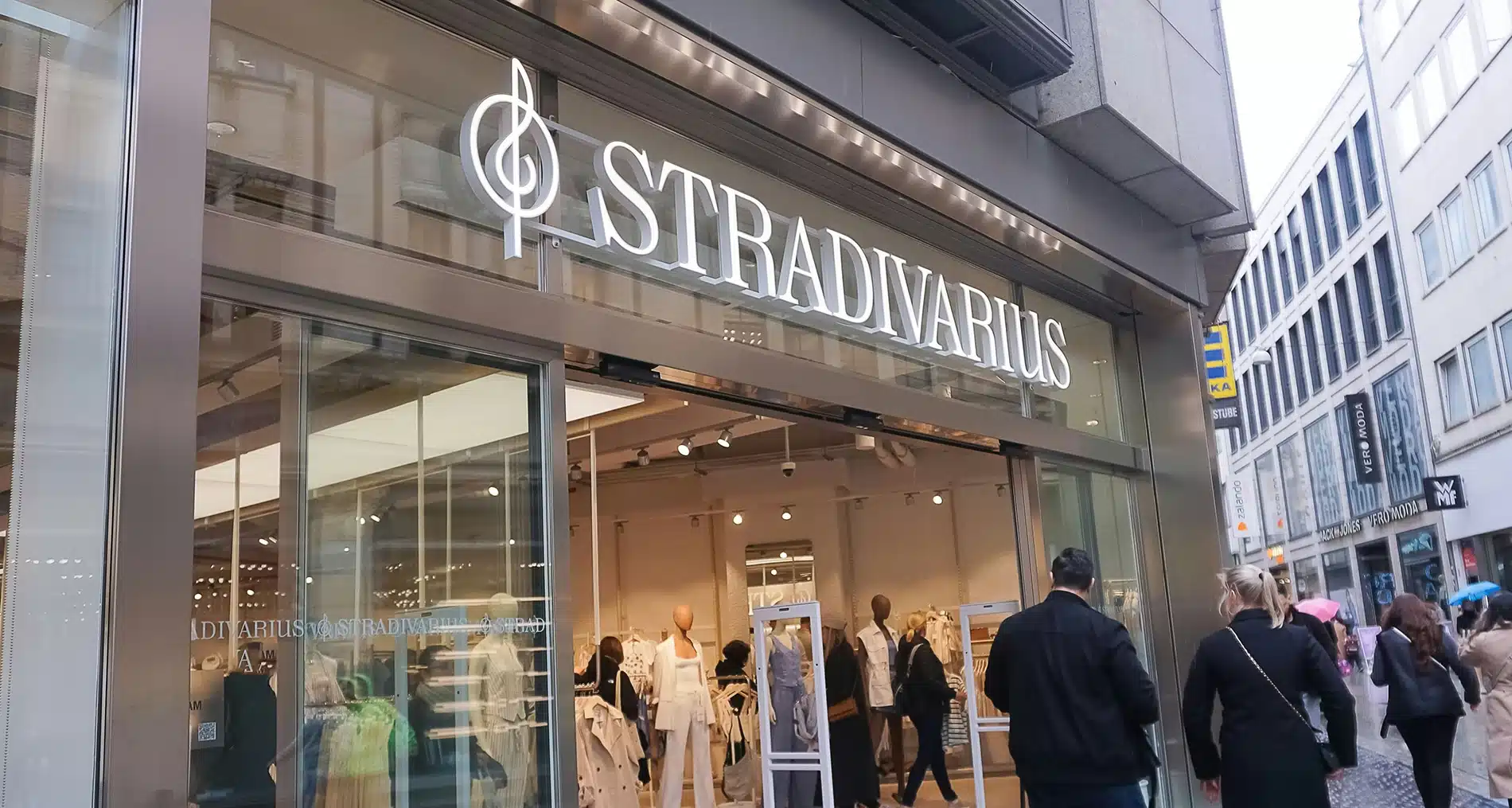 Banner 1 - Stradivarius Portugal