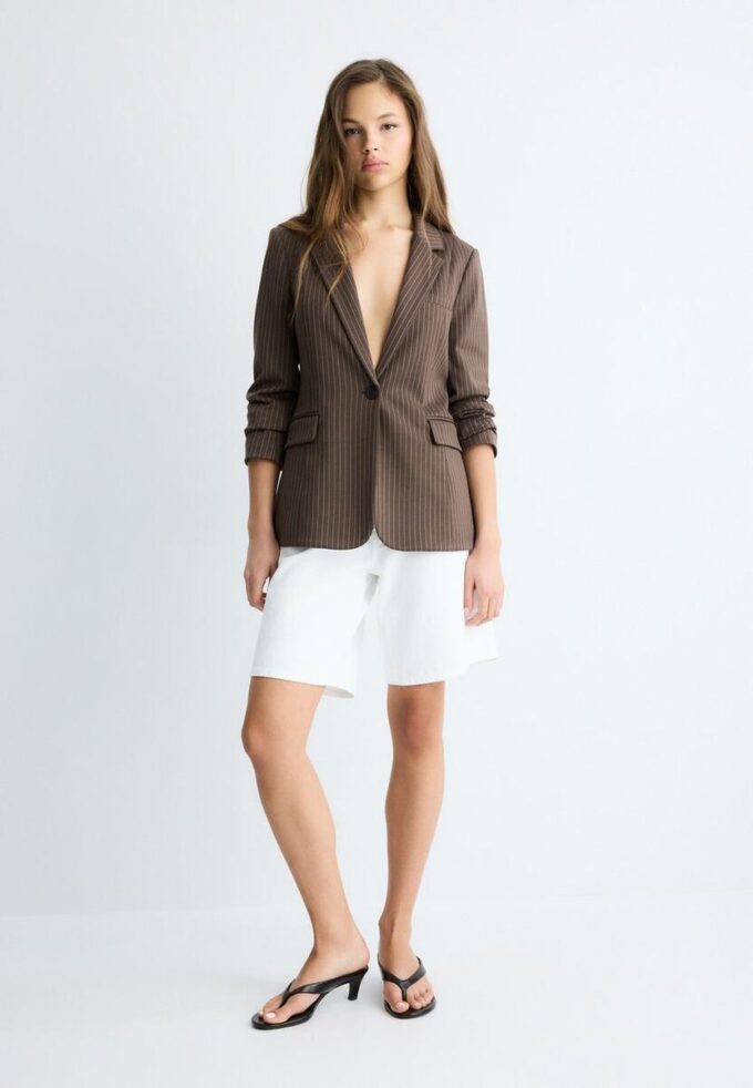 Blazer básico de malha às riscas Blazer básico de malha às riscas