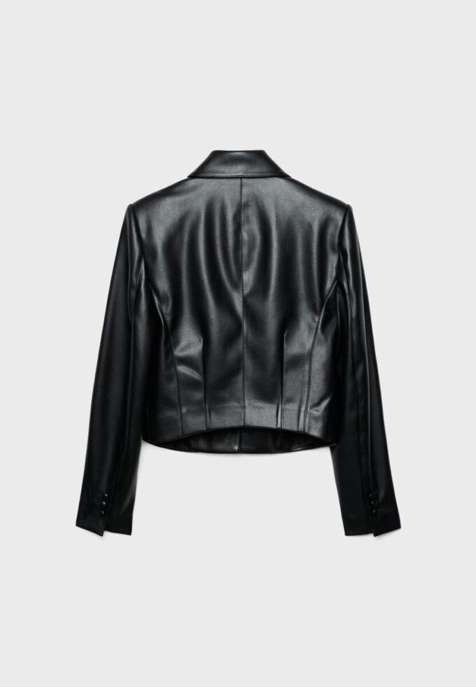 Blazer curto com efeito de pele Blazer curto com efeito de pele