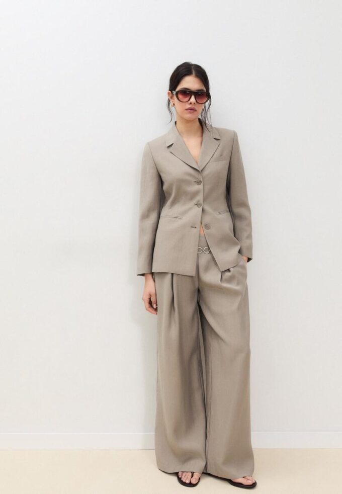 Blazer justo de 3 botões
