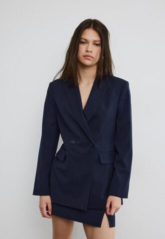 Blazer justo às riscas