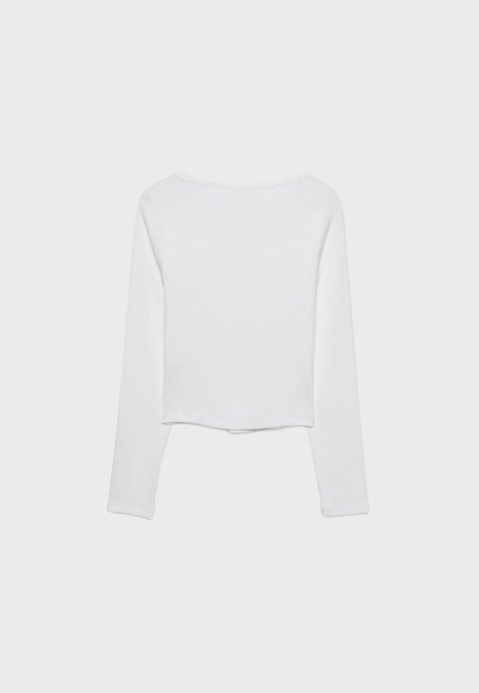 Blusa com botões