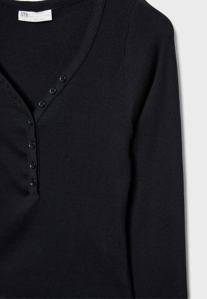 Blusa com botões