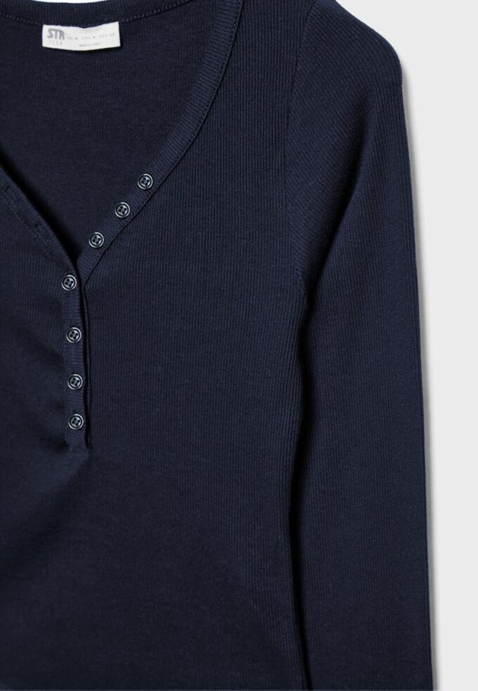Blusa com botões