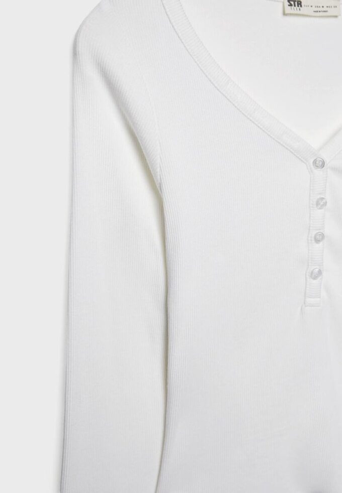 Blusa com botões