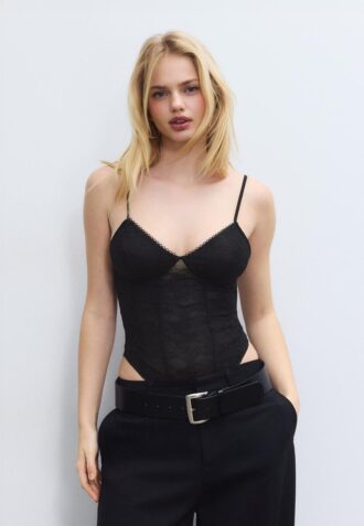 Body de renda com alças