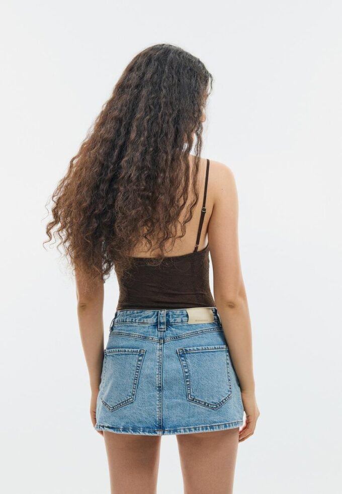 Body de renda com alças Body de renda com alças