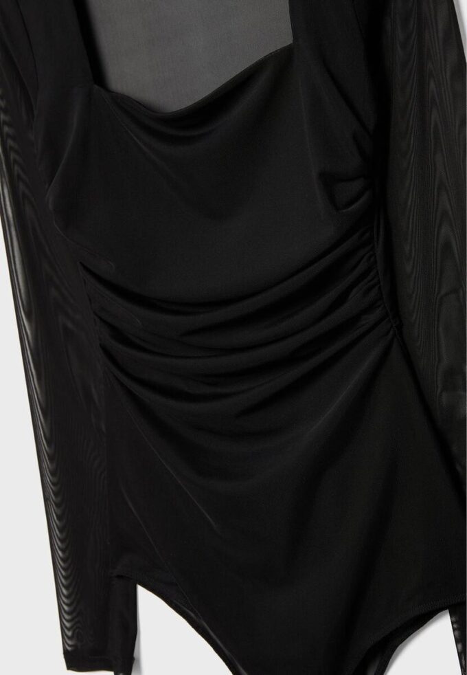 Body de tule com decote quadrado Body de tule com decote quadrado