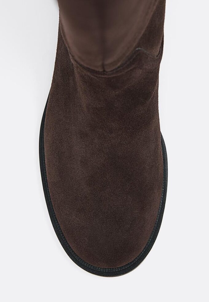 Bota de montaria plana em pele Bota de montaria plana em pele