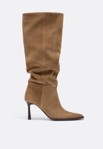 Botas altas de salto agulha Slouchy em pele