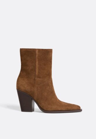 Botas de cano curto em pele estilo cowboy