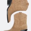 Botas de cano curto estilo cowboy em pele dividida