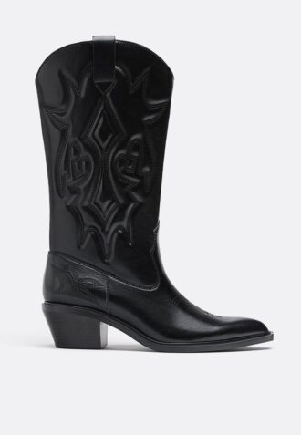 Botas de cowboy com salto