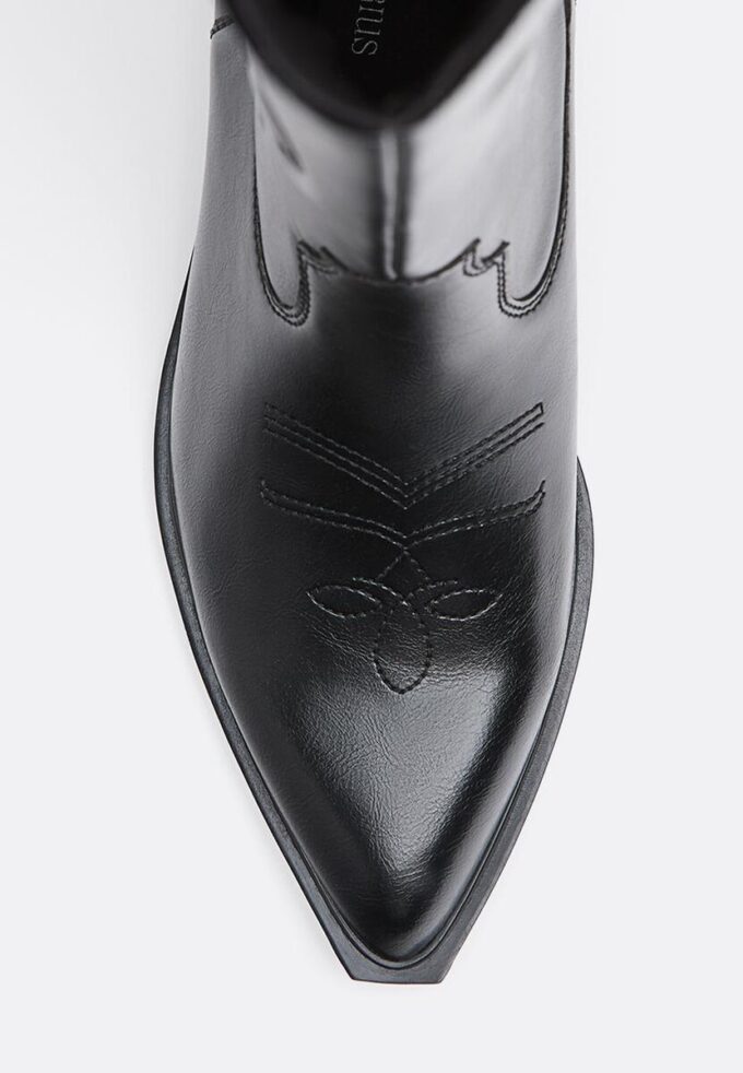 Botas de cowboy com salto Botas de cowboy com salto
