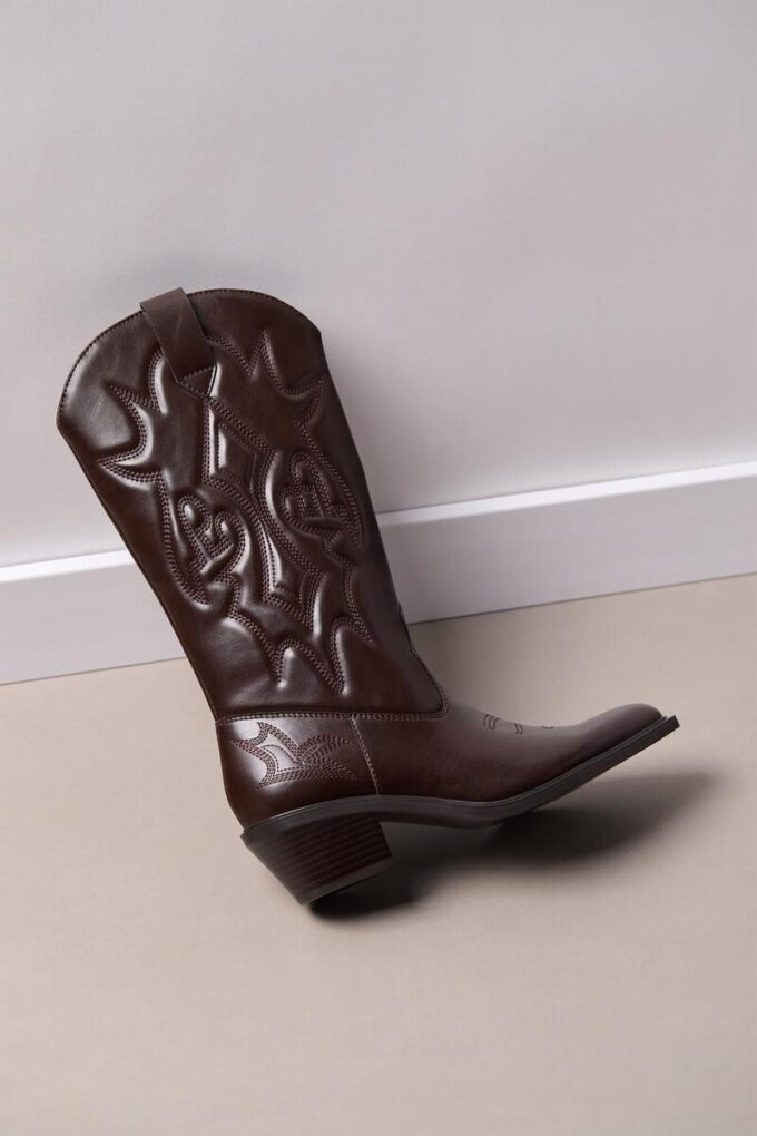 Botas de cowboy com salto Botas de cowboy com salto