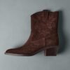 Botas de cowboy de cano curto com salto em pele dividida