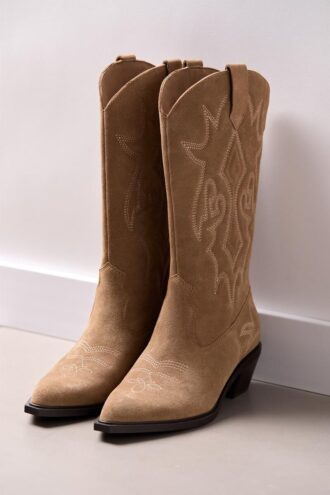 Botas de cowboy em pele dividida