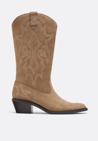 Botas de cowboy em pele dividida