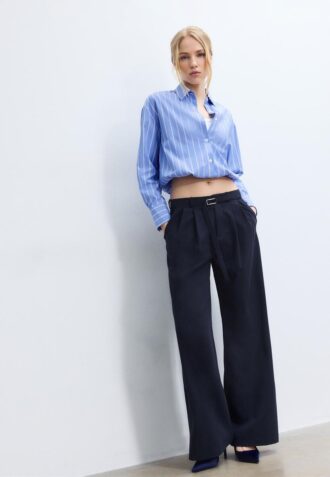 Calças Wide Leg com detalhe de fivela