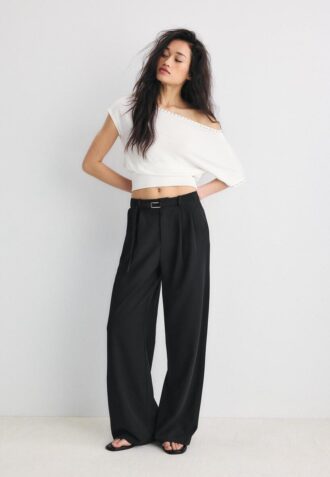 Calças Wide Leg com detalhe de fivela