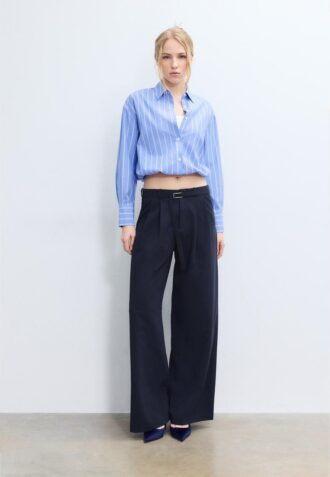 Calças Wide Leg com detalhe de fivela