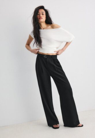 Calças Wide Leg com detalhe de fivela