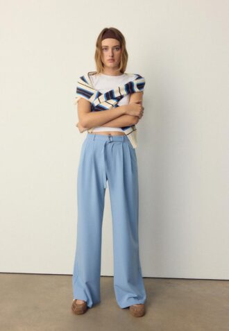 Calças Wide Leg com detalhe de fivela