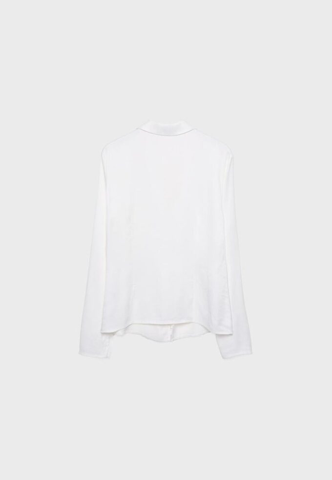Camisa de cetim com laços