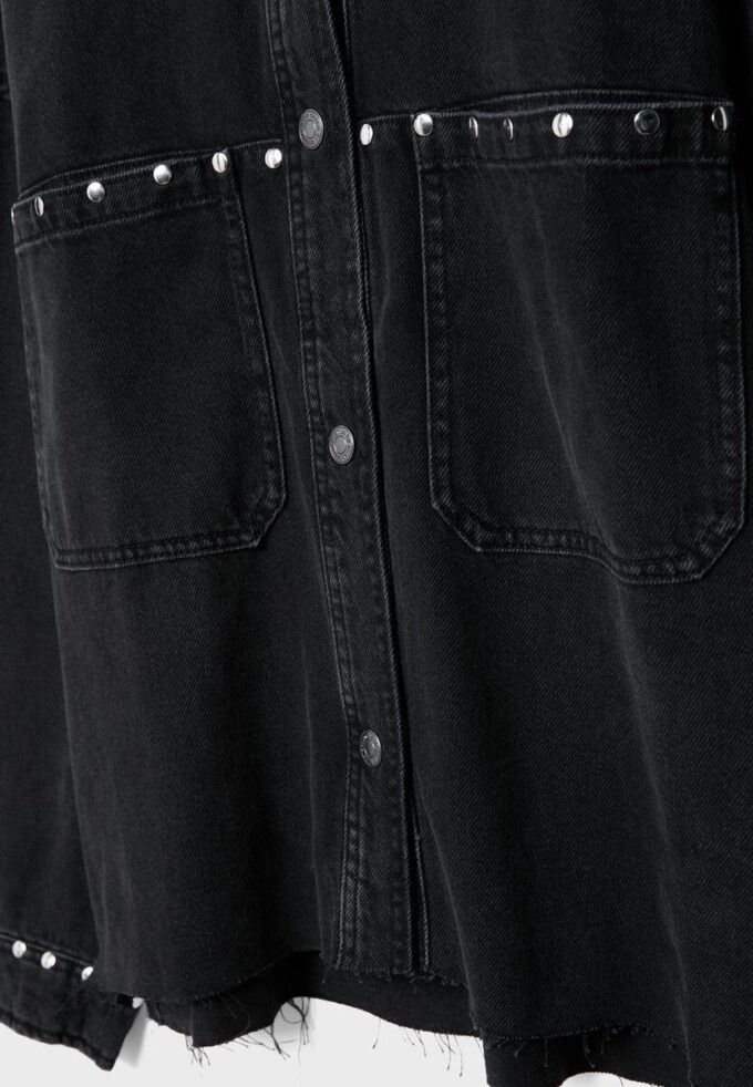 Camisa de ganga curta com tachas Camisa de ganga curta com tachas