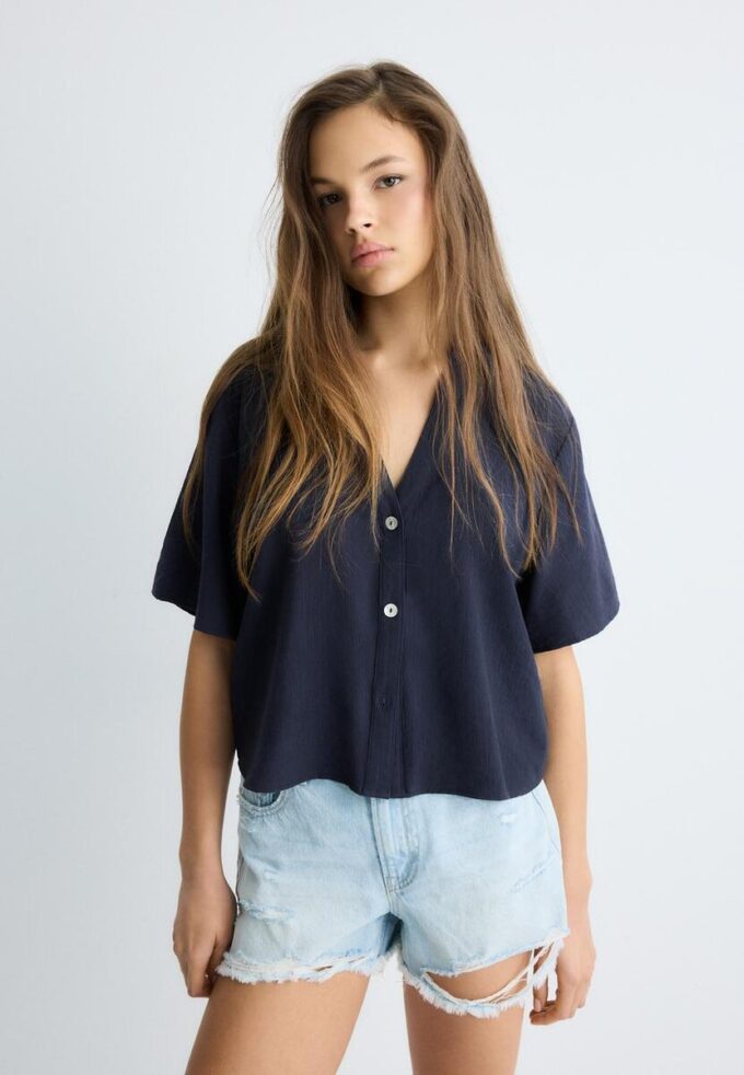 Camisa esvoaçante com botões