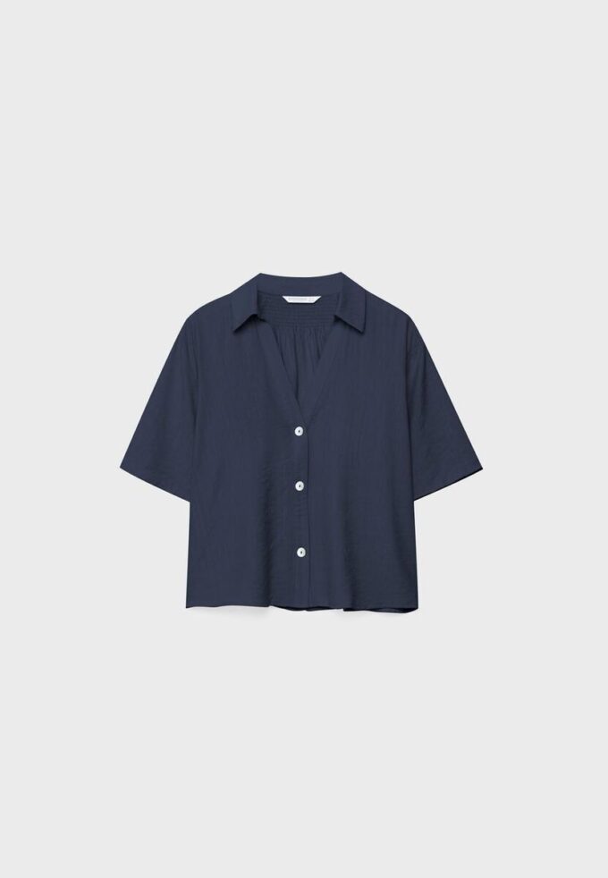 Camisa esvoaçante com botões