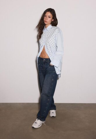 Camisa Oversize com Tachas