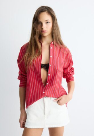 Camisas básicas de popeline às riscas com bolso