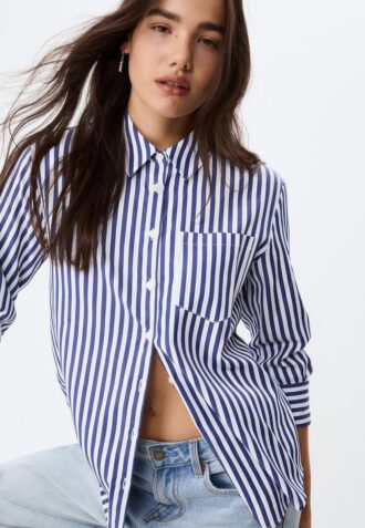 Camisas básicas de popeline às riscas com bolso