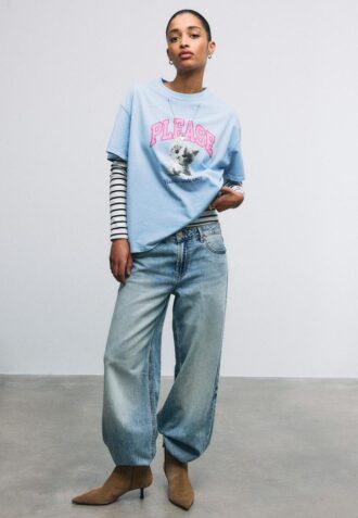 Camisas de manga curta com estampa e apliques