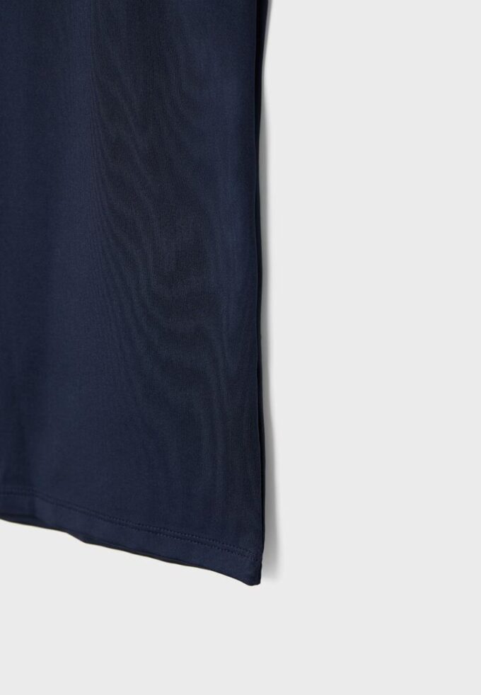 Camiseta de poliamida com alças largas Camiseta de poliamida com alças largas