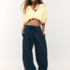 Camisola bomber com capuz estampada