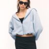 Camisola bomber com capuz estampada