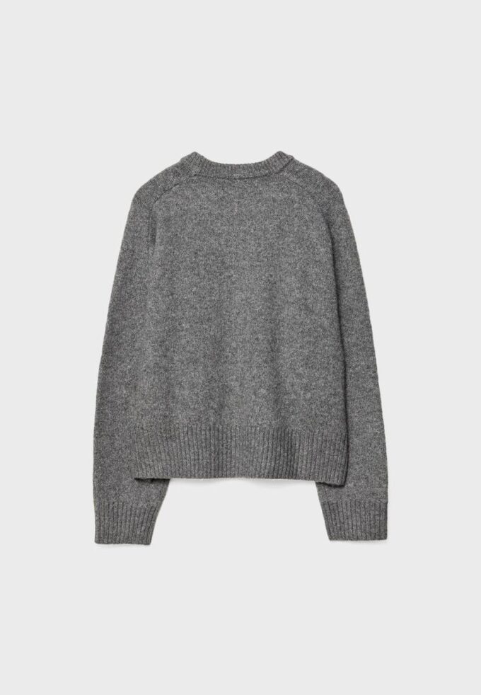 Camisola básica de malha macia
