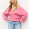 Camisola com decote em V e mangas em forma de asa de morcego