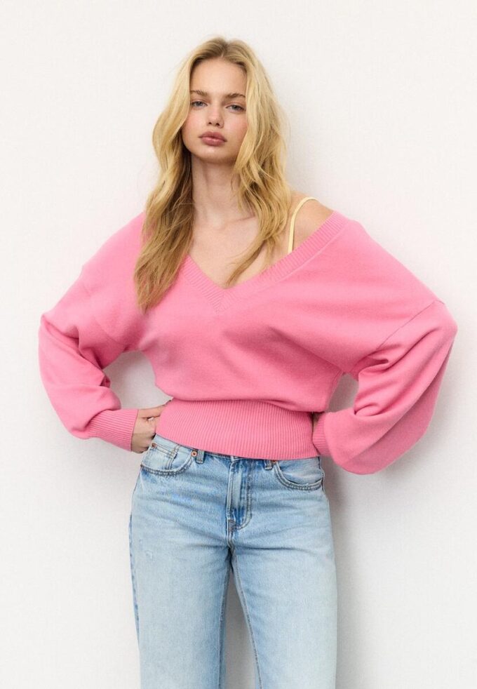 Camisola com decote em V e mangas em forma de asa de morcego
