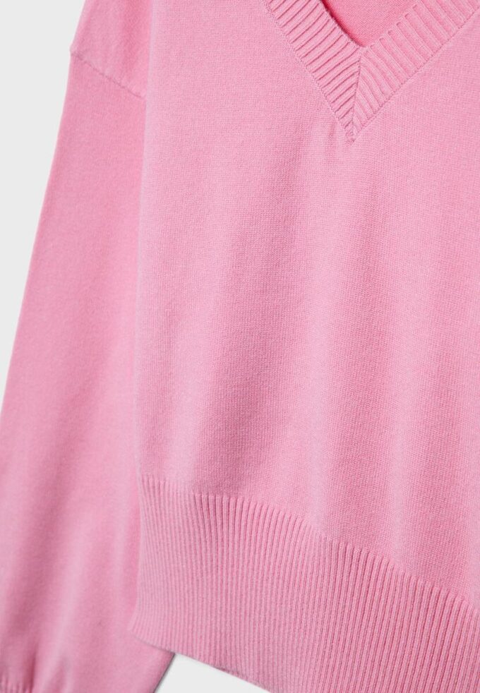 Camisola com decote em V e mangas em forma de asa de morcego