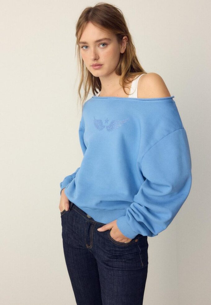 Camisola com gola barco e asas com strass Camisola com gola barco e asas com strass