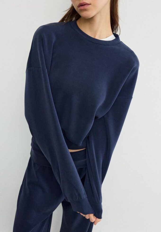 Camisola com mangas em forma de asa de morcego e Toque suave Camisola com mangas em forma de asa de morcego e Toque suave