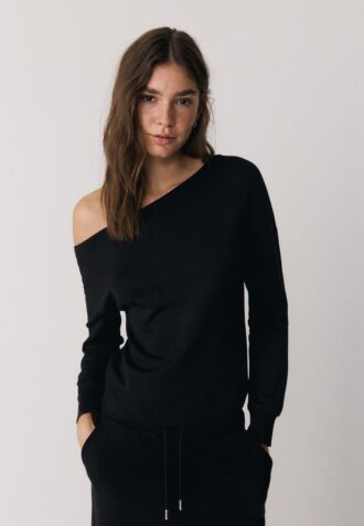 Camisola com ombros descobertos e toque suave Camisola com ombros descobertos e toque suave