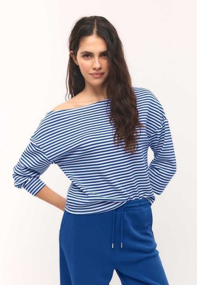 Camisola com ombros descobertos e toque suave Camisola com ombros descobertos e toque suave