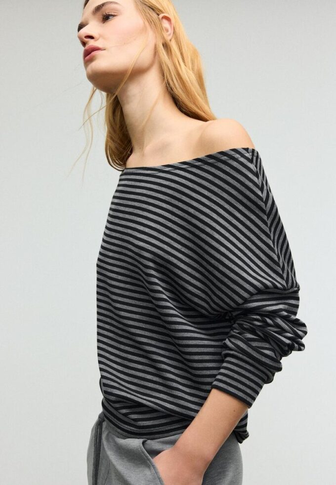 Camisola com ombros descobertos e toque suave Camisola com ombros descobertos e toque suave