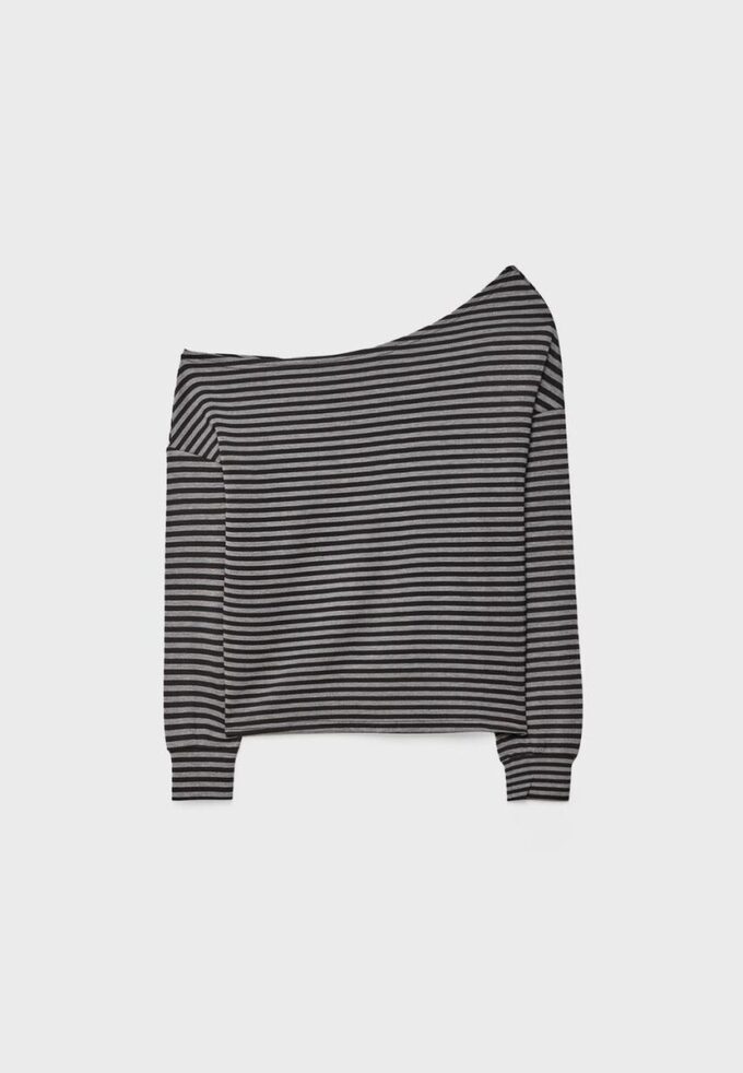 Camisola com ombros descobertos e toque suave Camisola com ombros descobertos e toque suave