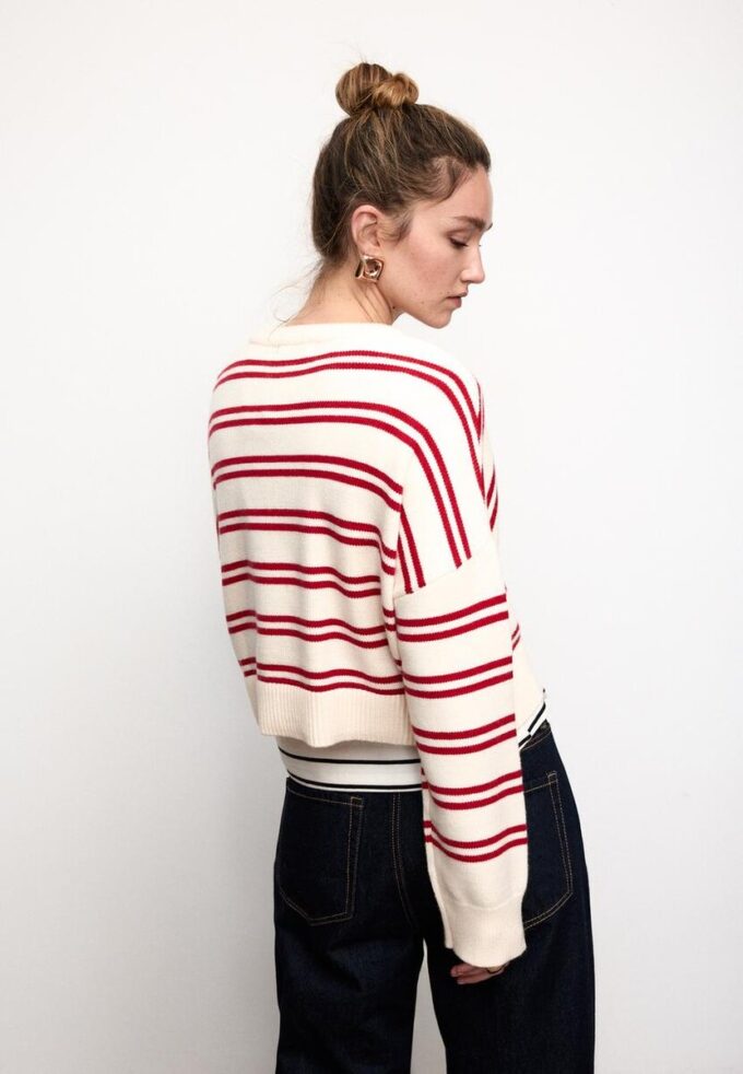 Camisola curta de malha às riscas