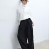 Camisola de gola alta com fecho Camisola de gola alta com fecho